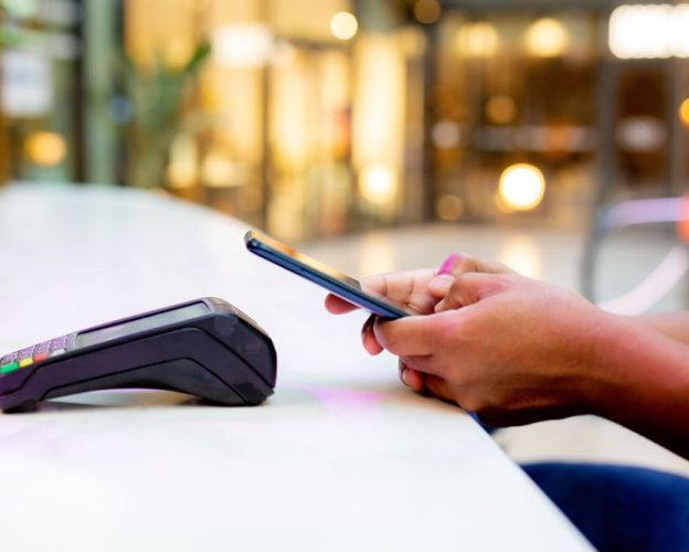 Restaurant Contactless Payment Transaction at POS Terminal